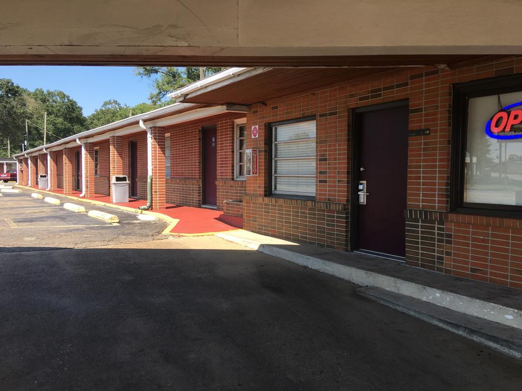 Best Value Inn Motel Sandusky Marianna Exteriér fotografie