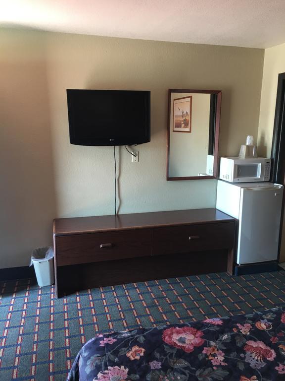 Best Value Inn Motel Sandusky Marianna Exteriér fotografie