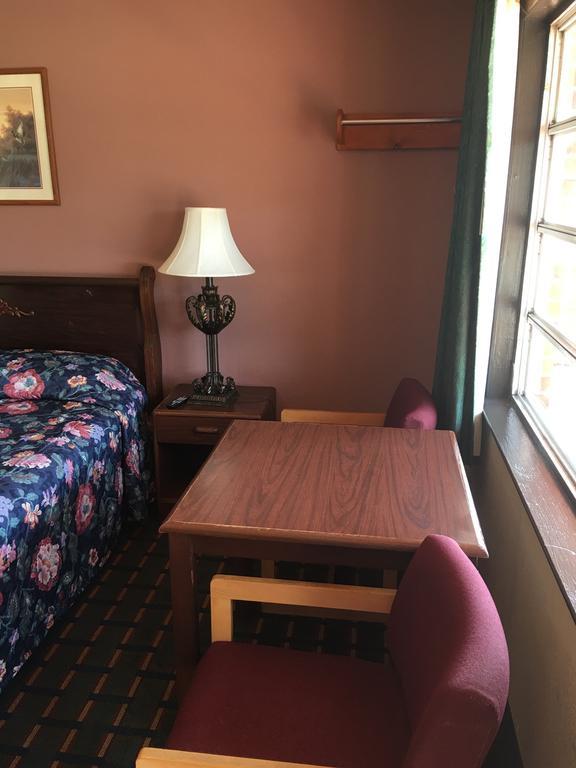 Best Value Inn Motel Sandusky Marianna Exteriér fotografie