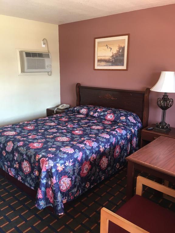 Best Value Inn Motel Sandusky Marianna Exteriér fotografie