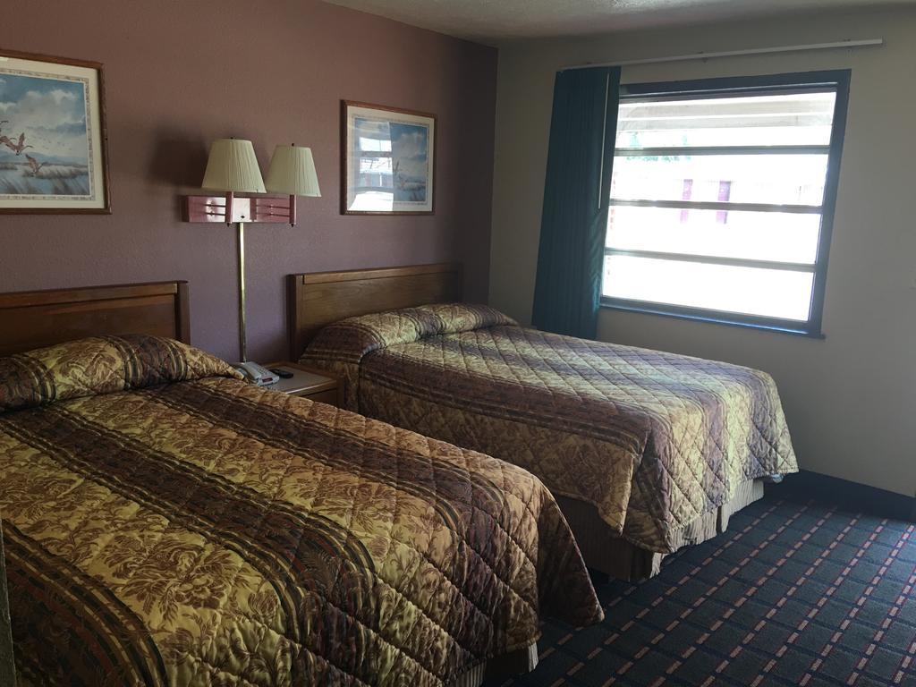 Best Value Inn Motel Sandusky Marianna Exteriér fotografie
