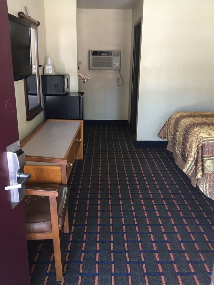 Best Value Inn Motel Sandusky Marianna Exteriér fotografie