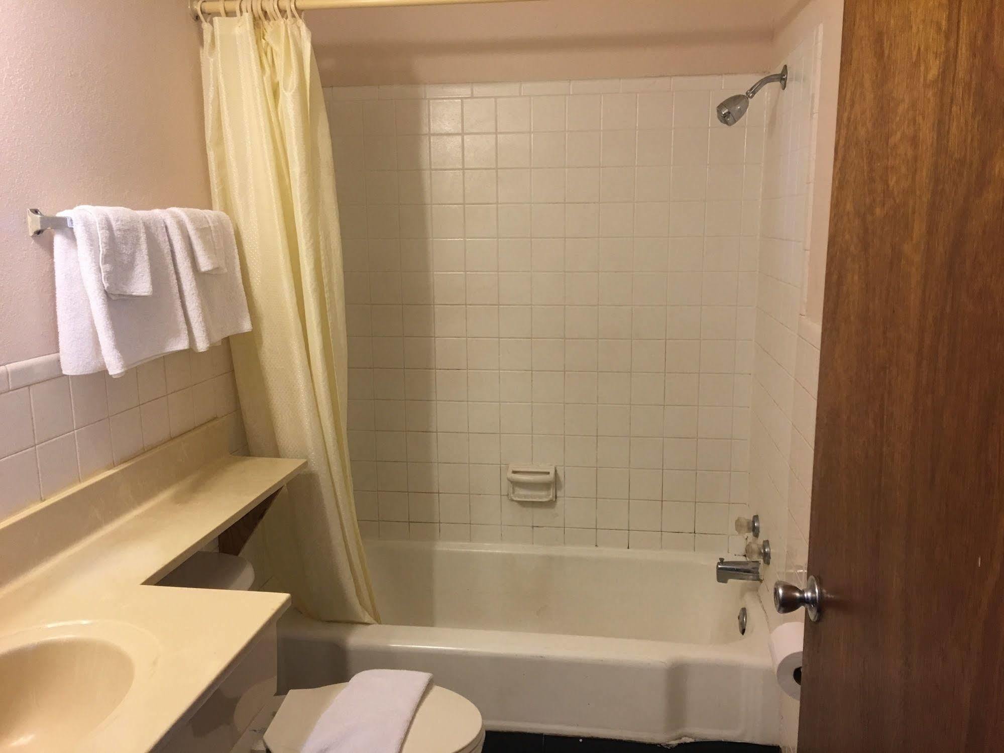 Best Value Inn Motel Sandusky Marianna Exteriér fotografie