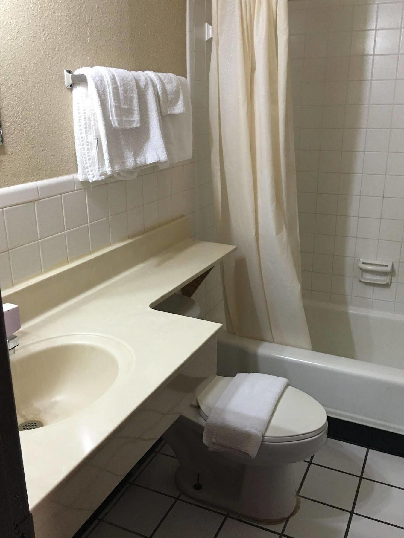 Best Value Inn Motel Sandusky Marianna Exteriér fotografie