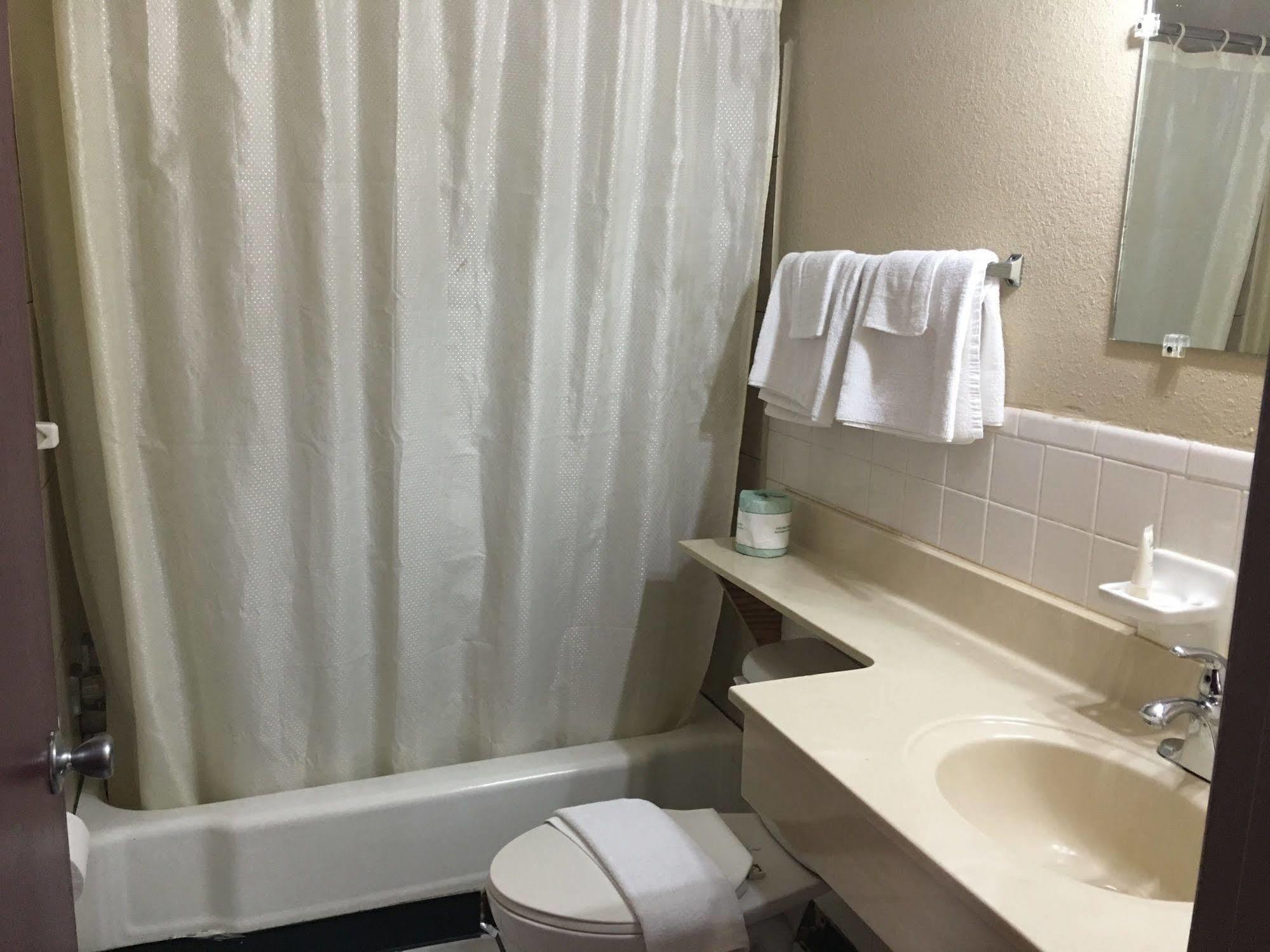 Best Value Inn Motel Sandusky Marianna Exteriér fotografie