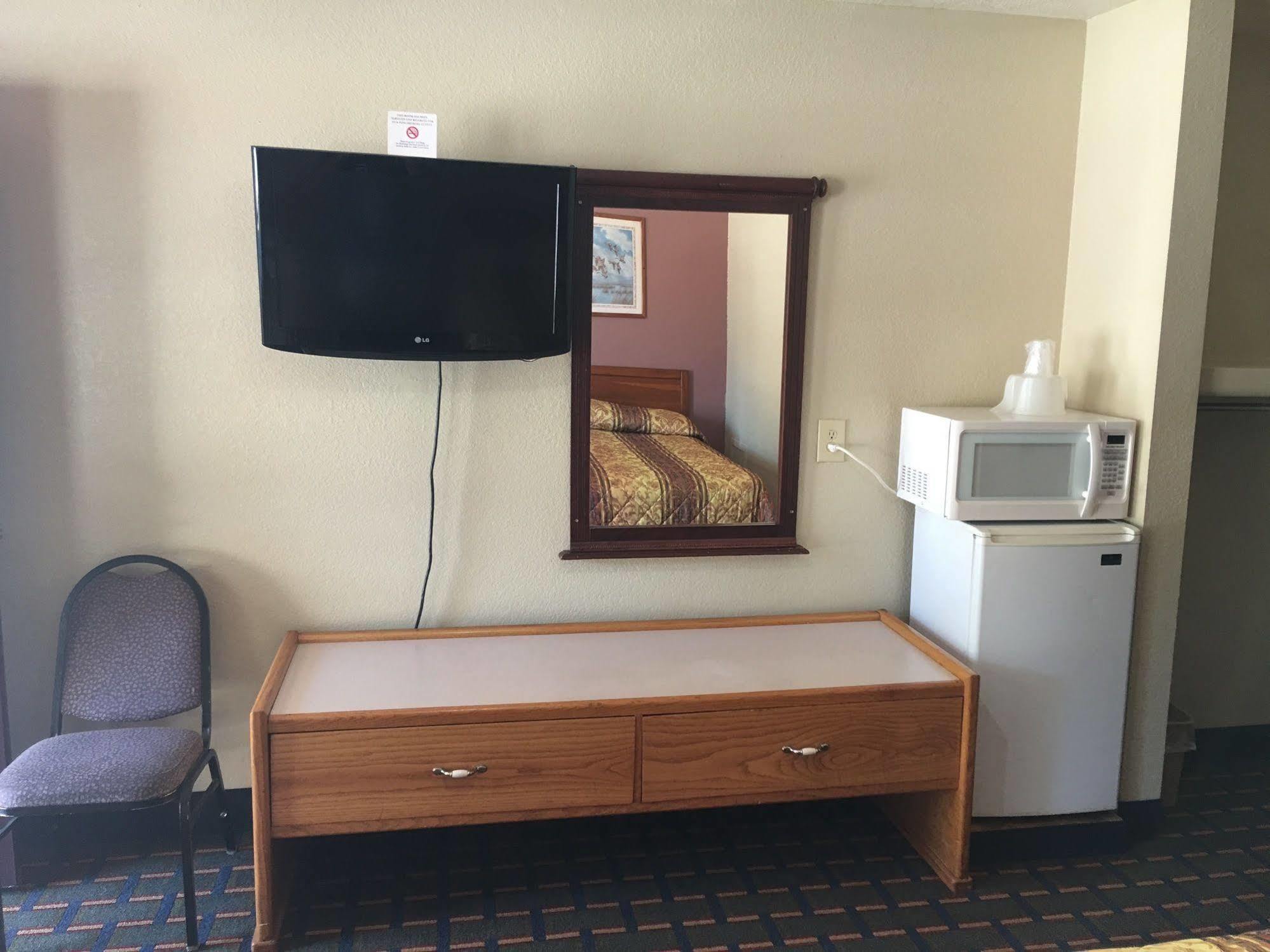 Best Value Inn Motel Sandusky Marianna Exteriér fotografie